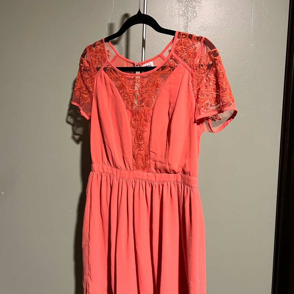 Tobi Coral Lace Midi Dress